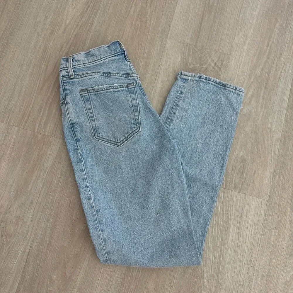 A&F | 90s Straight Ultra High Rise | Size 27 - Picture 1 of 5